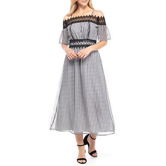 Nanette Lepore Dresses & Skirts - Nanette NANETTE LEPORE Cold Shoulder Maxi Dress